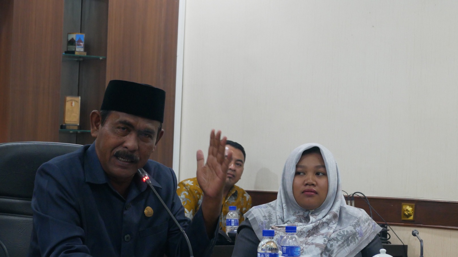 &ldquo;Klarifikasi kami lakukan untuk mengantisipasi penyimpangan terhadap regulasi.&rdquo;&ldquo;Klarifikasi kami lakukan untuk mengantisipasi penyimpangan terhadap regulasi.&rdquo;MOCH. HAFIDI, Anggota Komisi D DPRD Jember