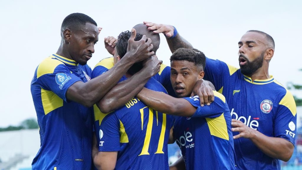 Pemain Arema FC usai selebrasi gol. (DOK ILEAGUE)