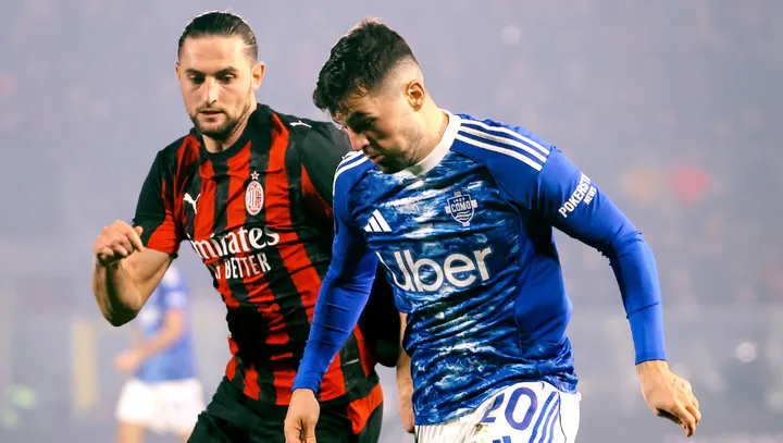 Duel pemain Como vs AC Milan/Prediksi skor dan susunan pemain AC Milan vs Como di Serie A pada Kamis, 19 Februari 2026 pukul 02.45 WIB. /FB