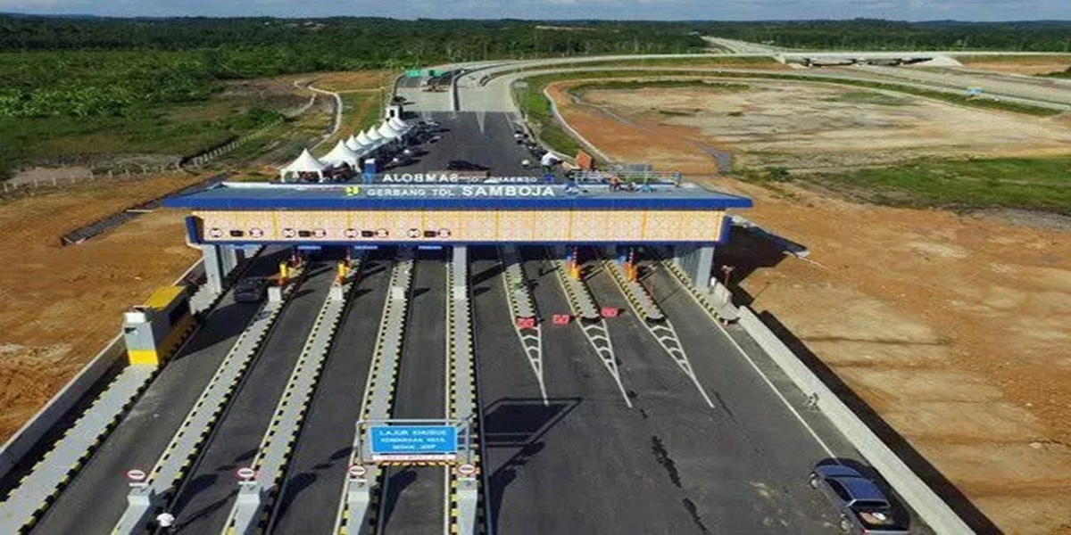 Kawasan gerbang tol Balikpapan-Samarinda di Samboja, Kukar. (FUAD MUHAMMAD/KALT