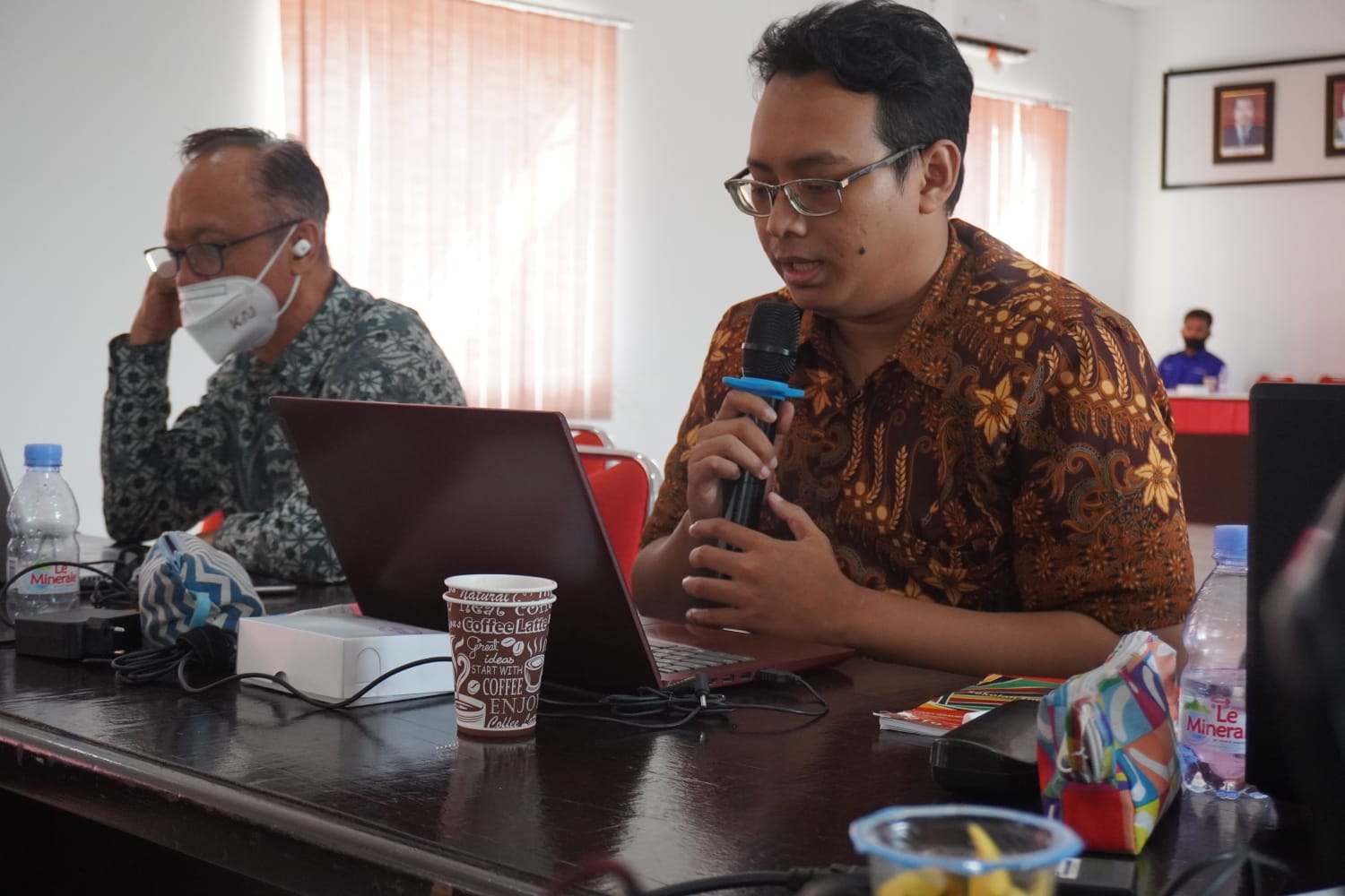 &ldquo;Saling peduli kalau ada tetangga yang keluar kota atau kita yang pulang ke kampung halaman bisa saling menjaga dan menitipkan.&rdquo; IQBAL SABILIRASYAD, Pengamat Keamanan. 