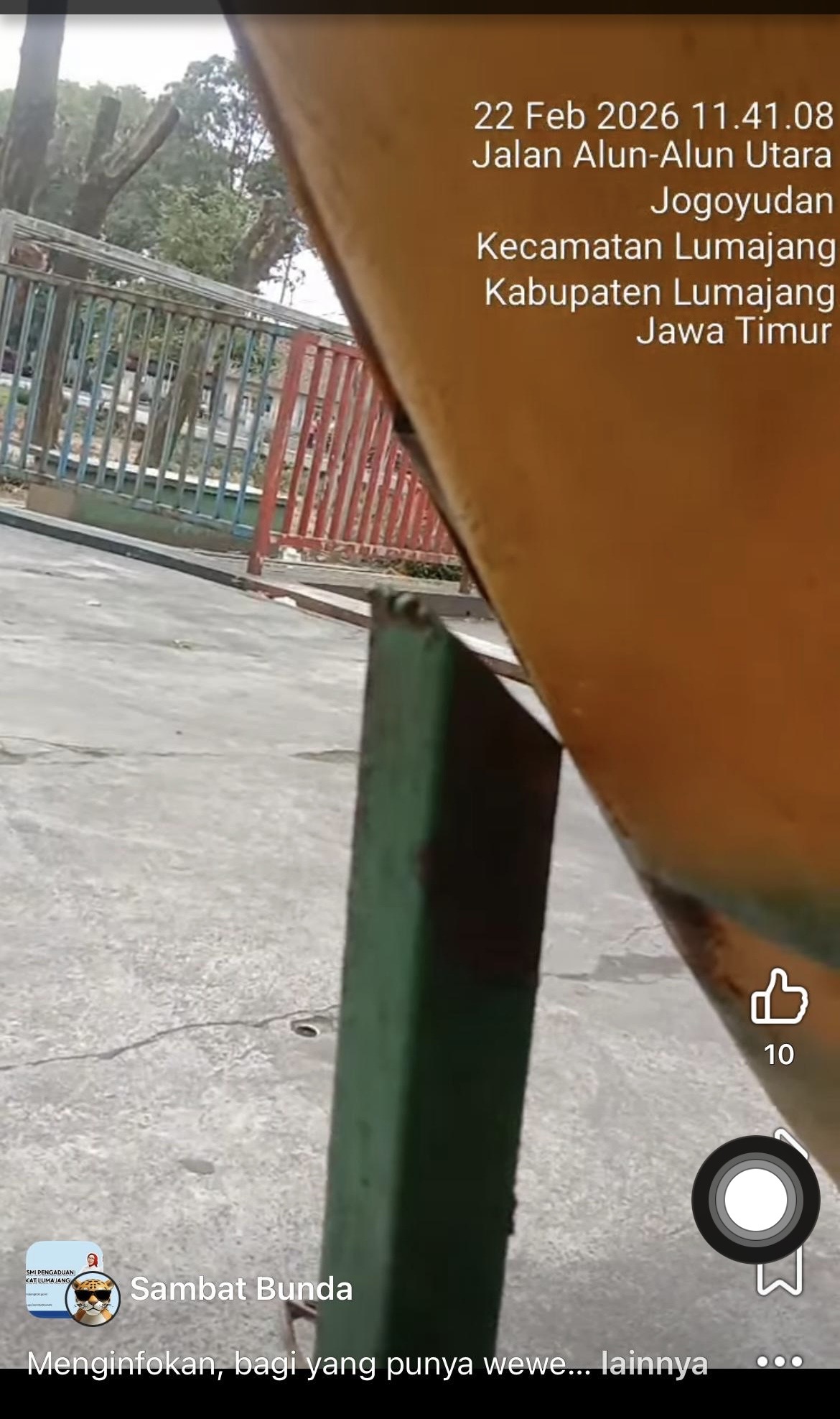 Kondisi prosotan di Alun-alun Lumajang rusak