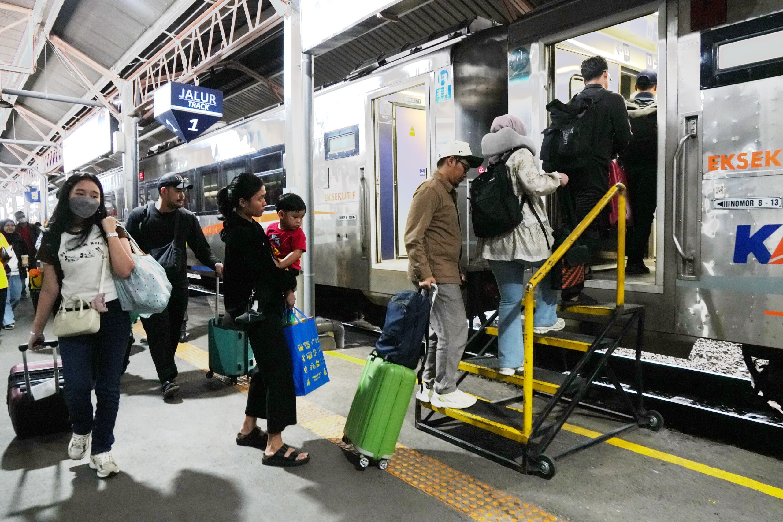 Antusias Tinggi, Pemesanan Tiket KA Lebaran di Daop 4 Semarang Tembus 305 Ribuan Penumpang