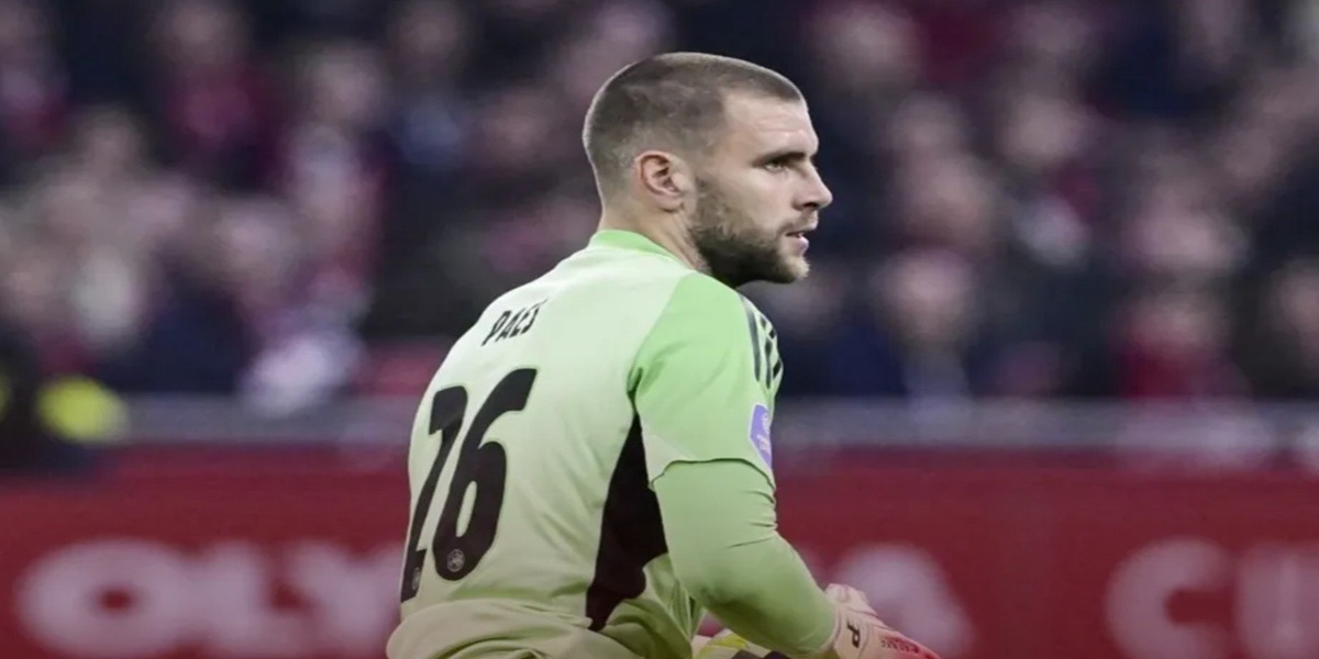 Maarten Paes bersama Ajax