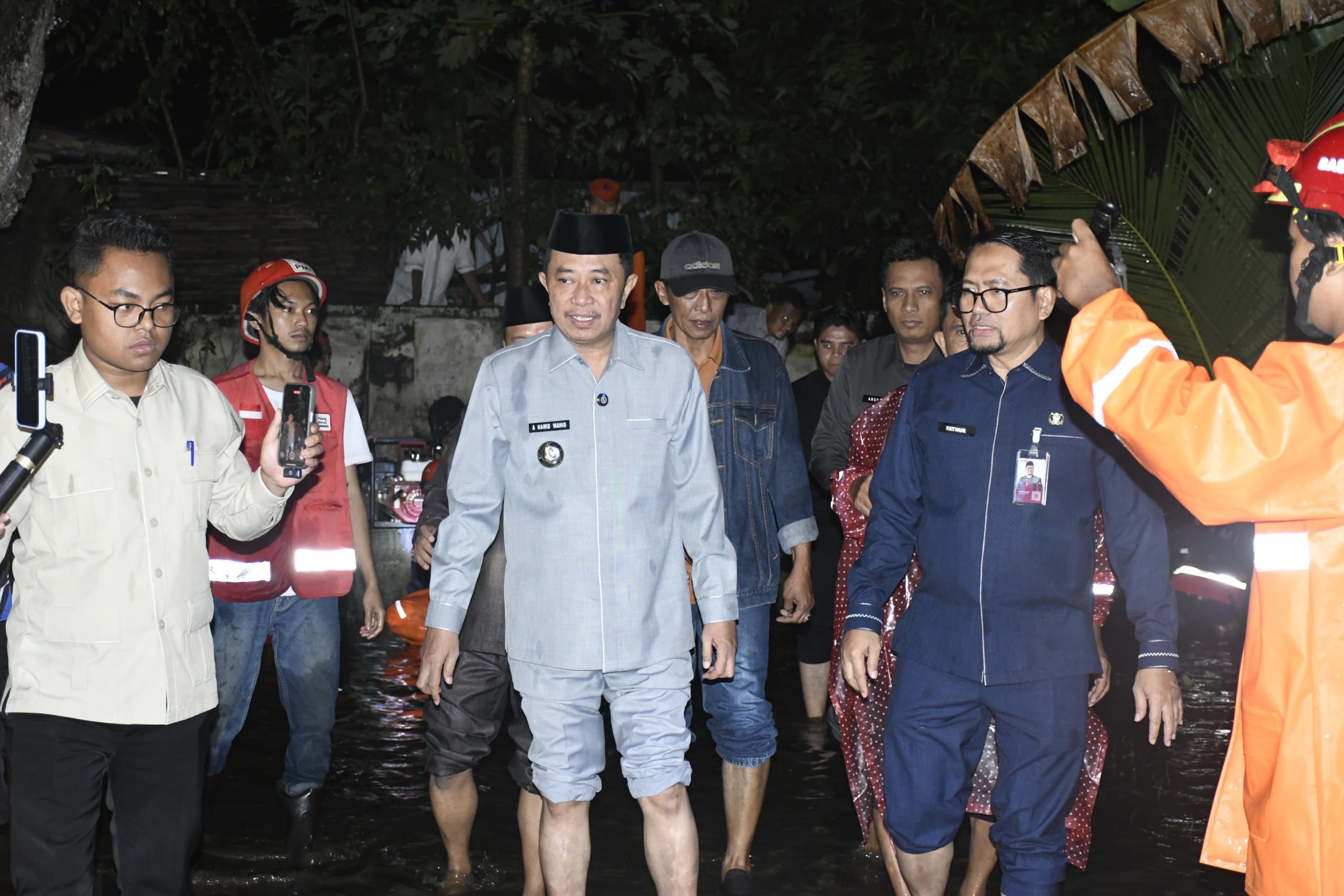 Bupati Mendatangi Langsung Lokasi Banjir yanh terjadi di Desa/Kecamatan Wonosari.