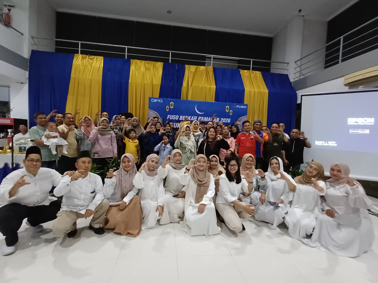 Silahturahmi Ramadhan 2026, Mitsubishi DIPO Jember gelar &ldquo;Fuso Berkah Ramadhan - Buka Puasa Bersama Pelanggan Setia&rdquo;