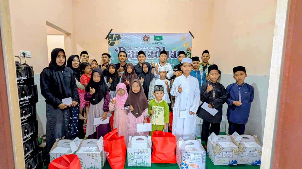 KOMPAK: PWI Bondowoso dan MWC NU Tegalampel menyalurkan Santunan pada anak yatim
