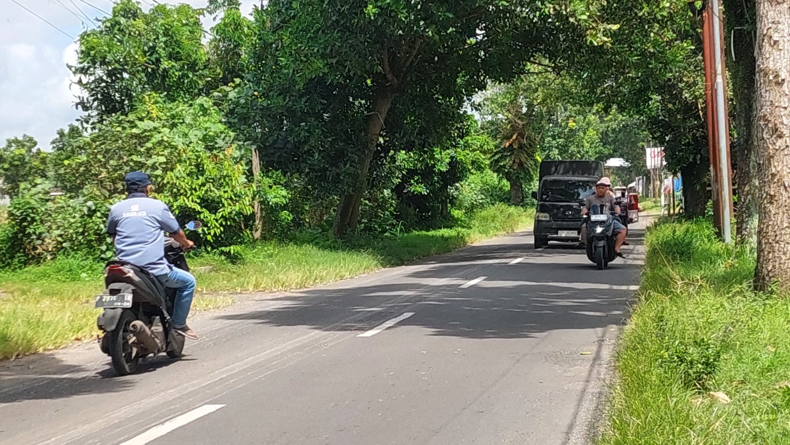 LOKASI KECELAKAAN:  Lokasi kecelakaan di Jalan raya jurusan Mumbulsari- Ajung tepatnya di Jalan Dusun Besok, Desa Wirowongso, Kecamatan Ajung, Jember 