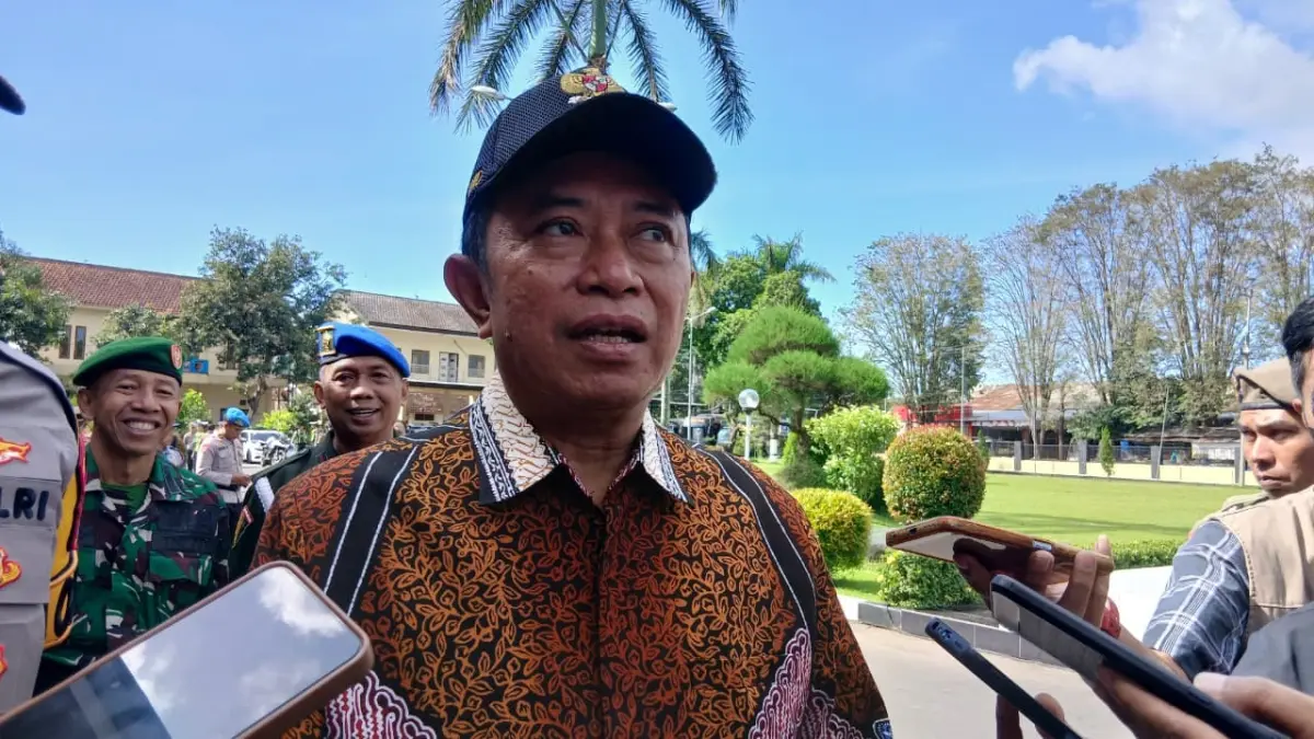 Abdul Hamid Wahid

Bupati Bondowoso