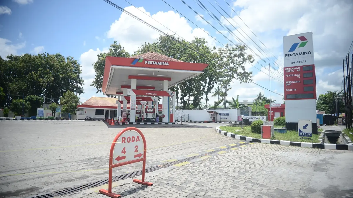 Situasi terkini SPBU Jalan Teuku Umar, Kelurahan Kebonsari, Kecamatan Sumbersari