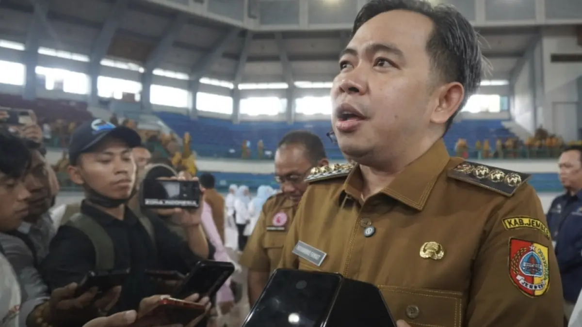 "Koperasi Merah Putih dan MBG ini bisa berjalan dengan beriringan, atau bahasanya Komisi II tadi 