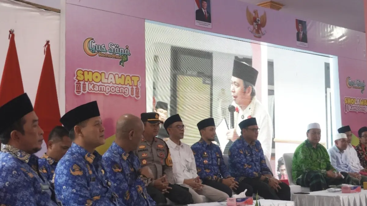 Sejumlah pimpinan OPD yang diboyong beserta jajaran Muspika setempat hingga alim ulama, saat Gus Fawait melangsungkan giat Safari Ramadan di Kecamatan Ledokombo, Selasa (17/3/2026). (Maulana/JPRJ)