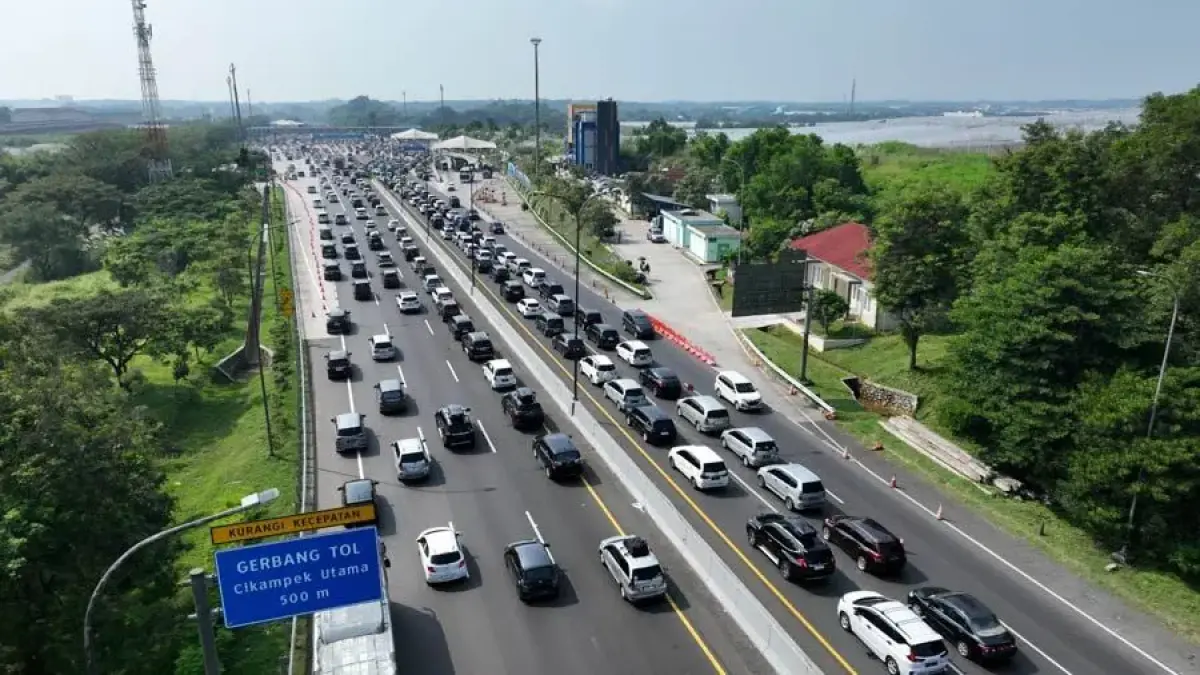 Jasa Marga Perpanjang Jalur One Way, Saat Ini Berlaku Dari Km 68 Jalan Tol Jakarta-Cikampek s.d Km 414 GT Kalikangkung Jalan Tol Batang (Jasa Marga)
