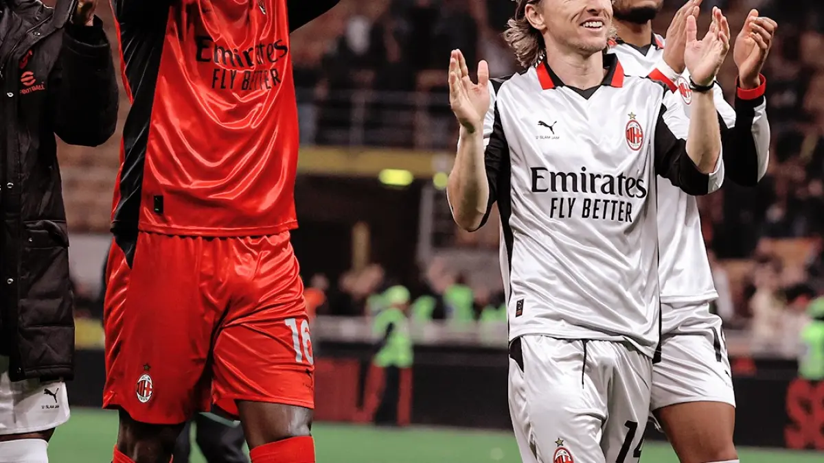 Pemain AC Milan ketika merayakan kemenangan
