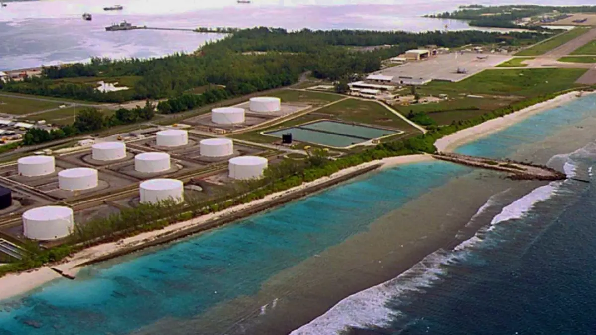 Pangkalan AS Diego Garcia di tengah-tengah Samudra Hindia. Meski berlokasi sekitar 4.000 kilometer dari daratan Iran, namun baru-baru rudal Iran dikabarkan berhasil menembus pangkalan militer yang digunakan sejak era 1979-an tersebut. (Dok. Routers)