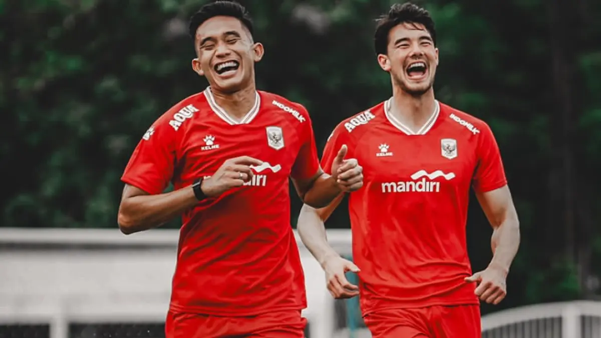 Rizky Ridho dan Elkan Baggott, saat sesi latihan perdana Timnas Garuda untuk FIFA Series 2026. (Instagram)