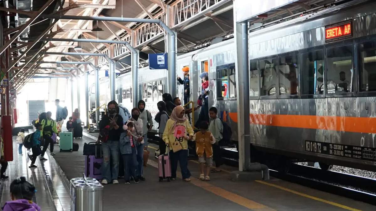 Ketepatan Waktu KA Daop 4 Semarang Hampir 100%, Bukti Layanan Prima di Masa Angkutan Lebaran 2026