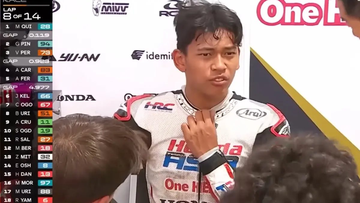 Veda Ega Pratama di paddock setelah mengalami highside pada lap ke-4 ajang Moto3 GP Amerika, Minggu (29/3/2026). (YT/SpoTV)