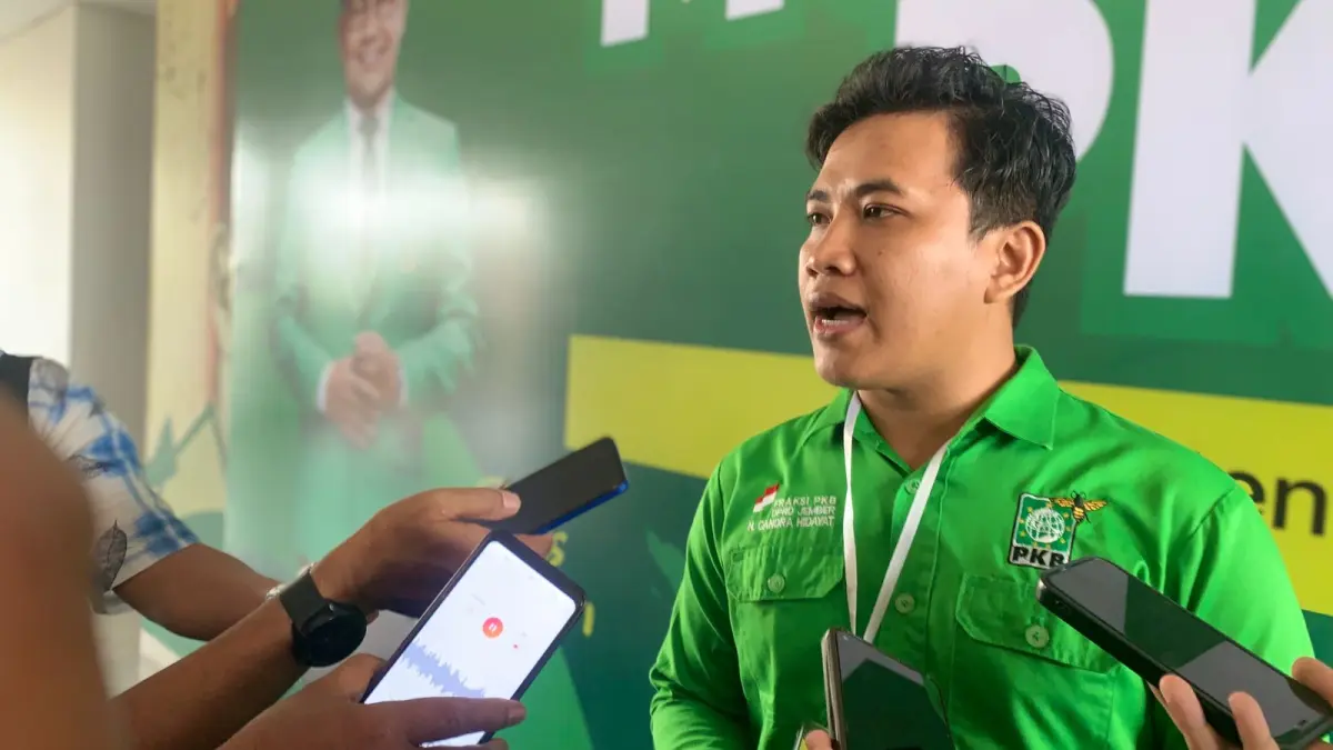 "DPP sudah melakukan penjaringan melalui aplikasi Simpel dan SMS. Kami memiliki sistem untuk memantau kinerja kepengurusan sebelumnya serta performa para politisi PKB di lapangan," Nurhuda Candra Hidayat, Panitia Muscab PKB. (SIDKIN ALI/RADAR JEMBER)