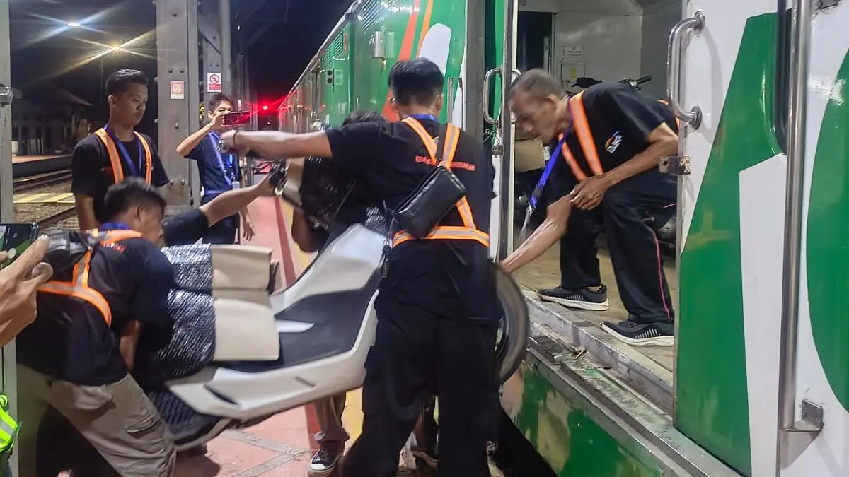 Libur Lebaran Usai, Ribuan Motor Manfaatkan Angkutan Motor Gratis Lebaran Di Daop 4 Semarang
