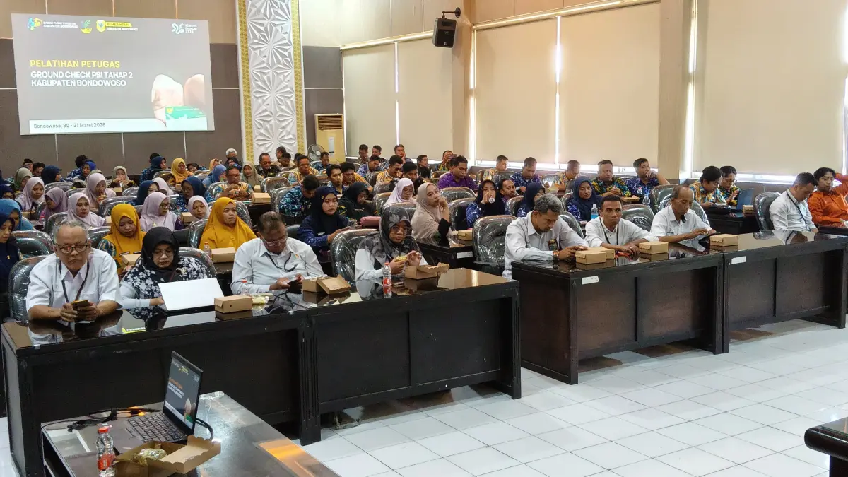 MENGIKUTI: sejumlah peserta pelatihan mengikuti kegiatan ground cheking PBI JK, kemarin (30/3) (FAQIH/RJ)