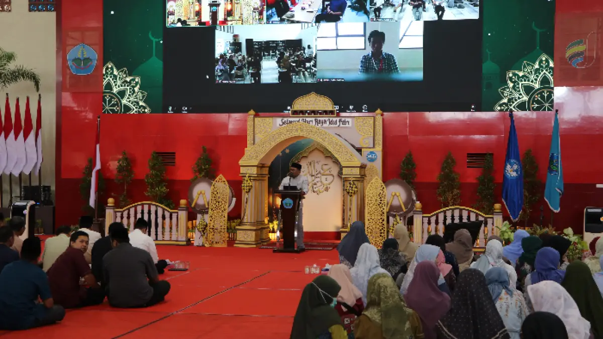 Polije menggelar halalbihalal lebaran Idul Fitri 1447 H genda ini menghubungkan kampus utama di Jember hingga wilayah timur di Sabu Raijua, Nusa Tenggara Timur. (Humas Polije)