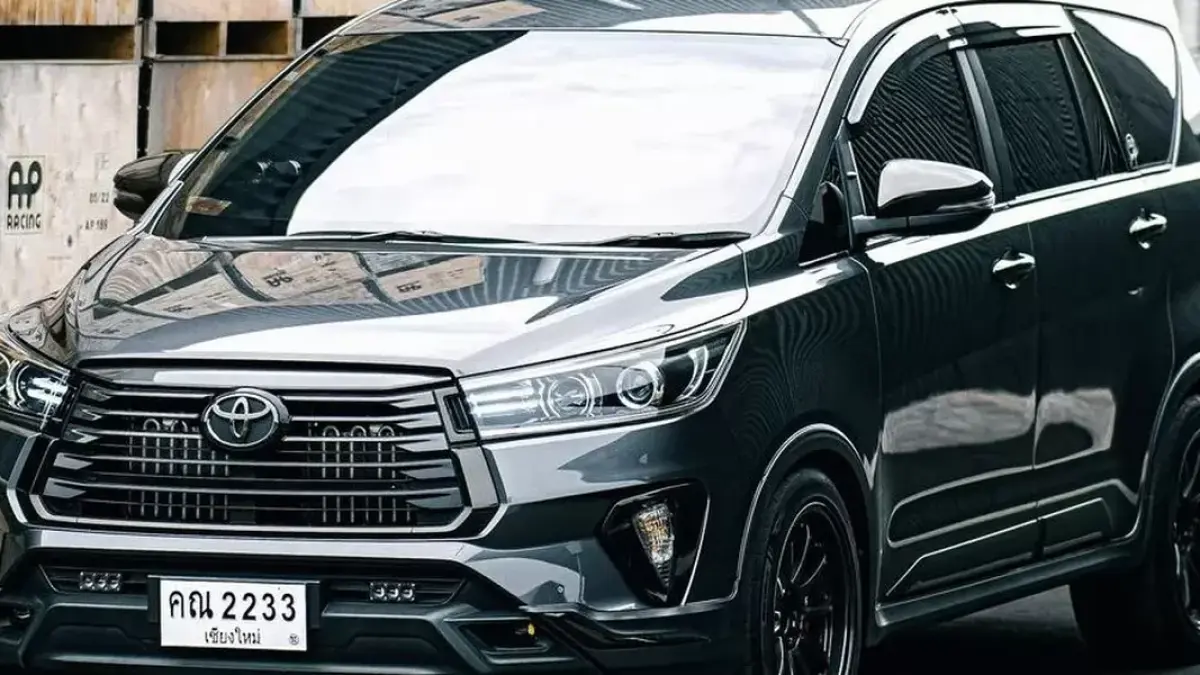 Pajak tahunan mobil Toyota Innova Reborn diesel tambus Rp 7 Juta. 