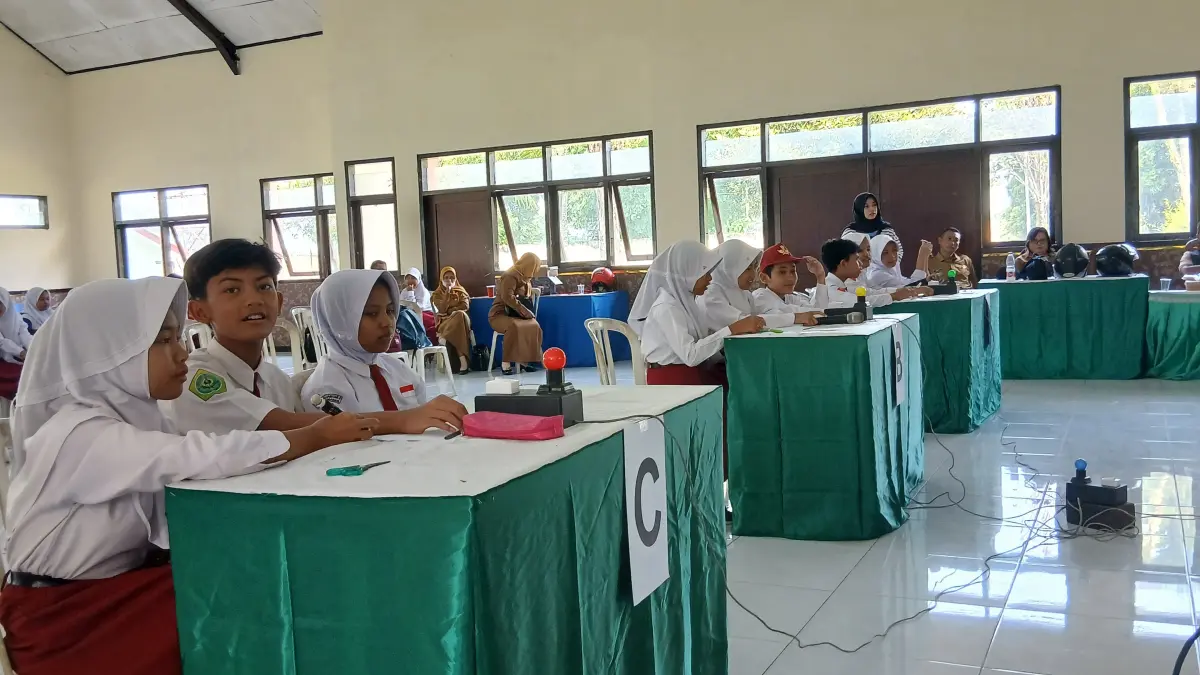 Peserta Cerdas Cermas dalam rangka Pekan Pendidikan Berkah Bondowoso di Gedung SKB Bondowoso, kemarin