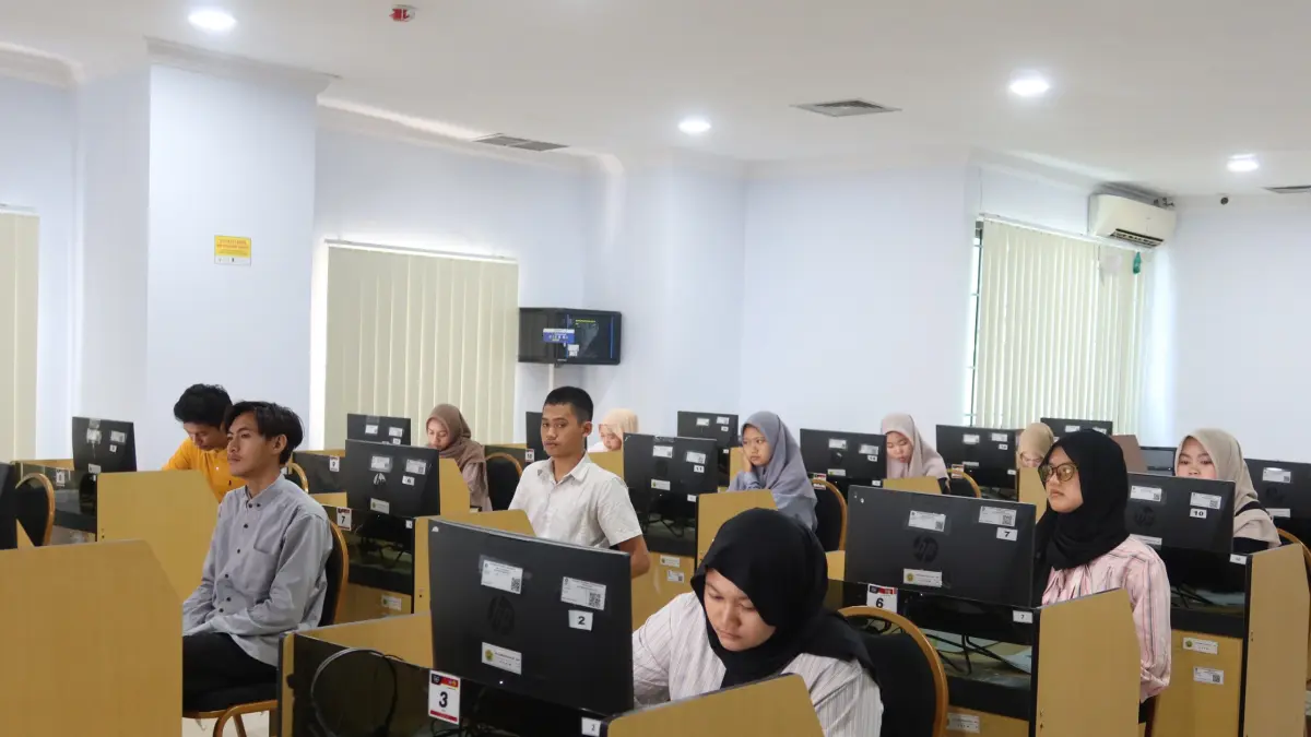 Foto suasana UTBK SNBT tahun 2025 di Pusat UTBK UNEJ