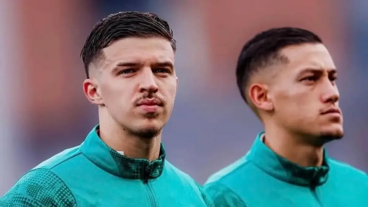 Tarik Muharemovic dari Sassuolo. Bek muda asal Bosnia