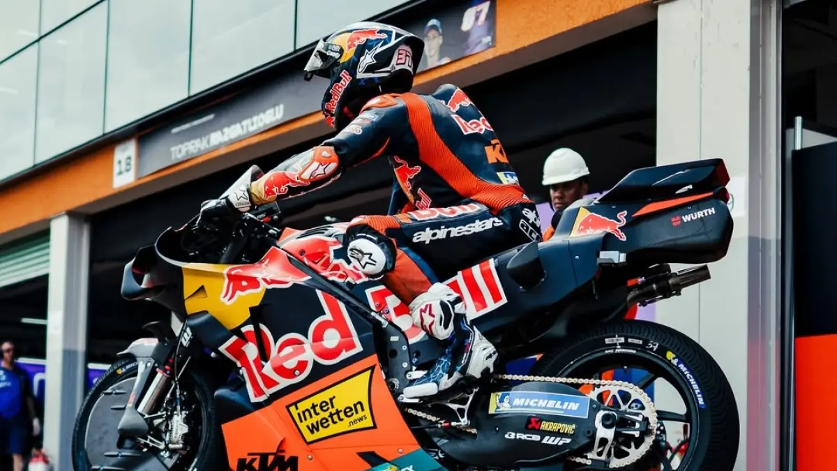 Direktur KTM menyebut kembalinya engine designer kawakan, Kurt Trieb, dari Honda adalah kemenangan dari segala sisi. (instagram/37pedroacosta)