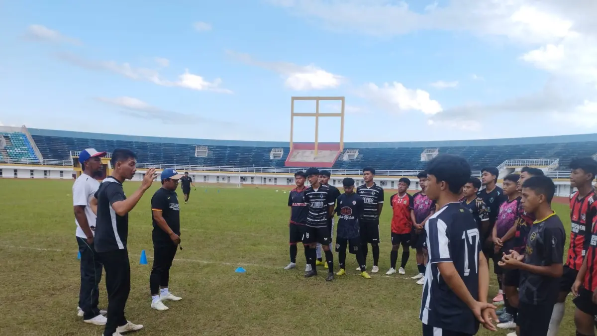 Training center (TC) mandiri cabor sepak bola Jember di Stadion Jember Sport Garden (JSG). (Askab PSSI Jember)