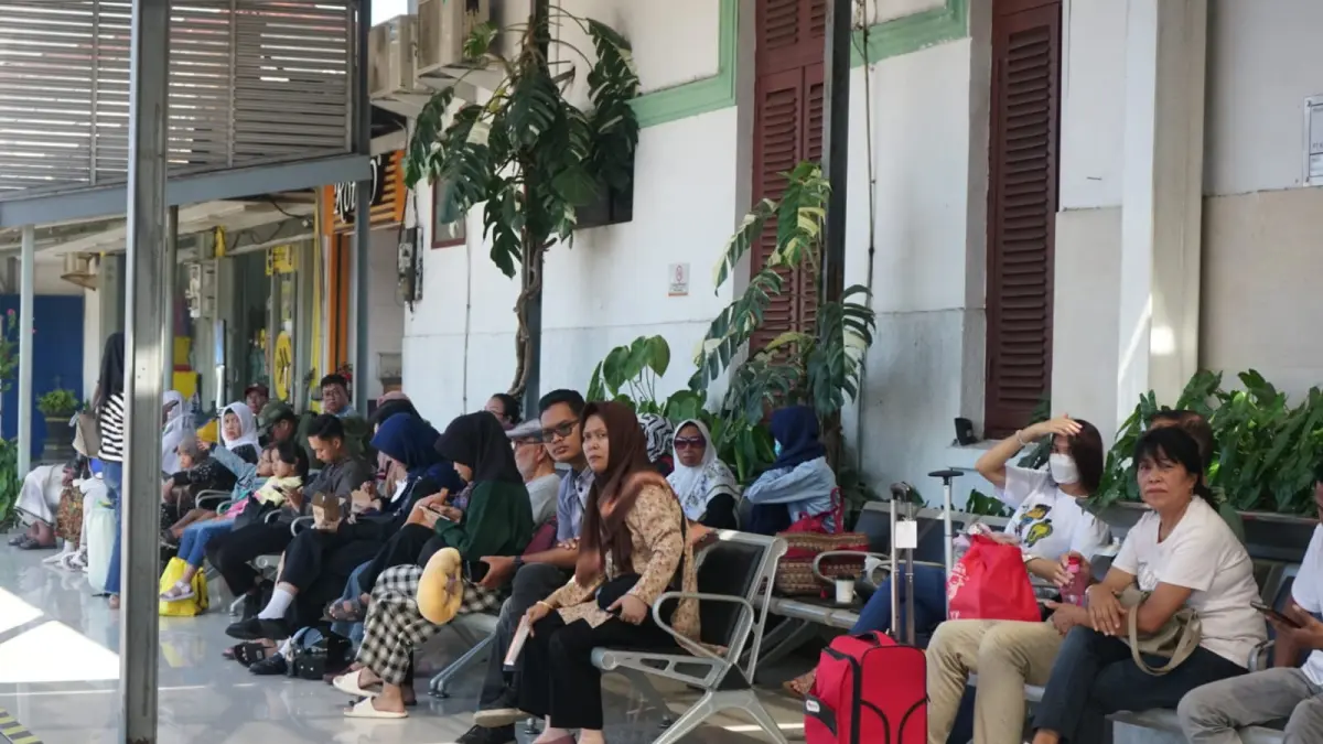 Suasana Ruang Tunggu Stasiun Jember (17/4/2026). (HUMAS DAOP 9 JEMBER)