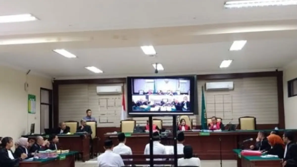 BERIKAN KESAKSIAN:&nbsp;Sidang Tindak Pidana Korupsi Pengadaan Makanan dan Minuman dalam Kegiatan Sosraperda Tahun Anggaran 2023 dan Tahun Anggaran 2024 di Sekretariat DPRD Jember, dengan agenda pemeriksaan saksi. (KEJARI JEMBER)