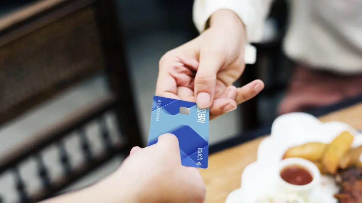 Dalam program ini, nasabah berkesempatan memperoleh cashback hingga Rp1 juta dengan akumulasi transaksi minimal Rp10 juta selama periode program. 