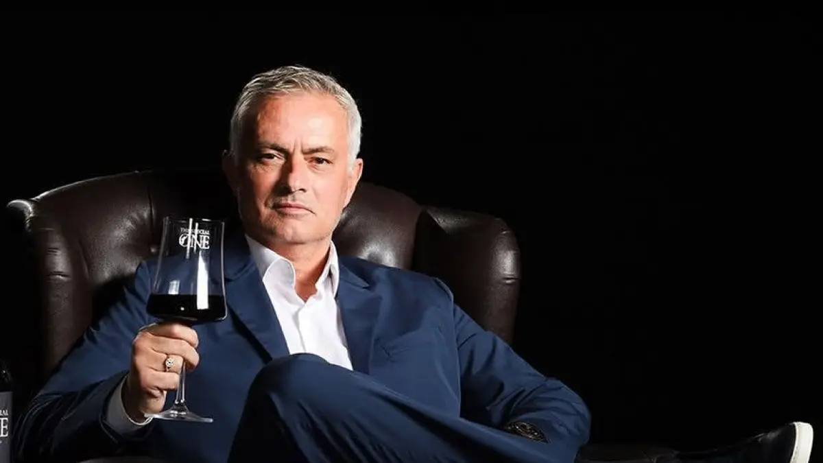 José Mourinho, pelatih kepala Benfica di Portugal, baru-baru ini melontarkan kritik tajam kepada Real Madrid setelah tersingkir dramatis di Liga Champions dari Bayern Munchen. (Instagram Jose Mourinho)