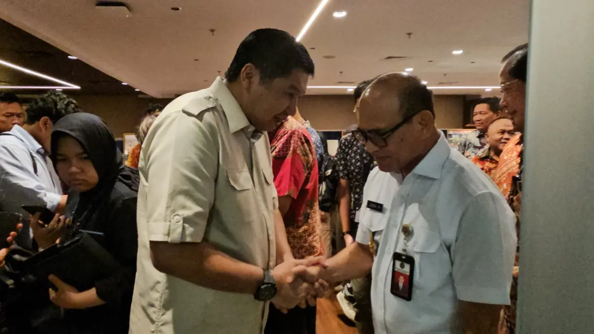 Menteri PKP Maruarar Sirait dan Universitas Pertahanan (Unhan) Letjen TNI (Purn) Jonni Mahroza. (HUMAS KEMENTERIAN PKP)