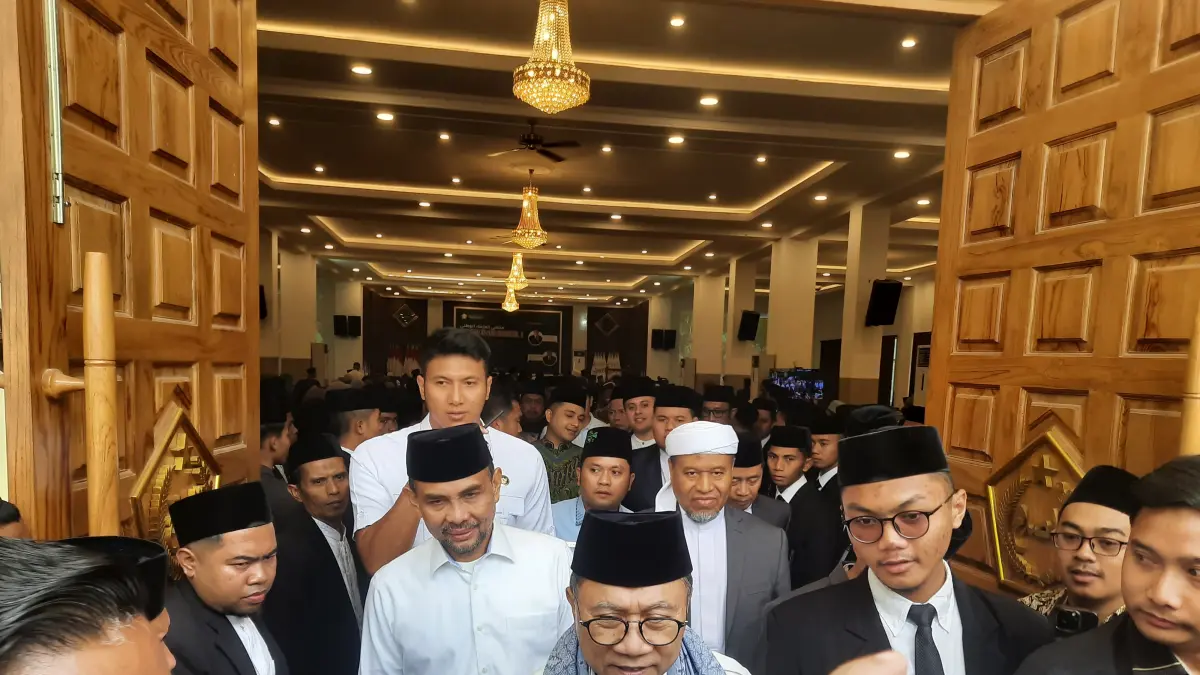 MENGHADIRI: Menko bidang  Pangan Zulkifli Hasan saat berada di Bondowoso(FAQIH/RJ)