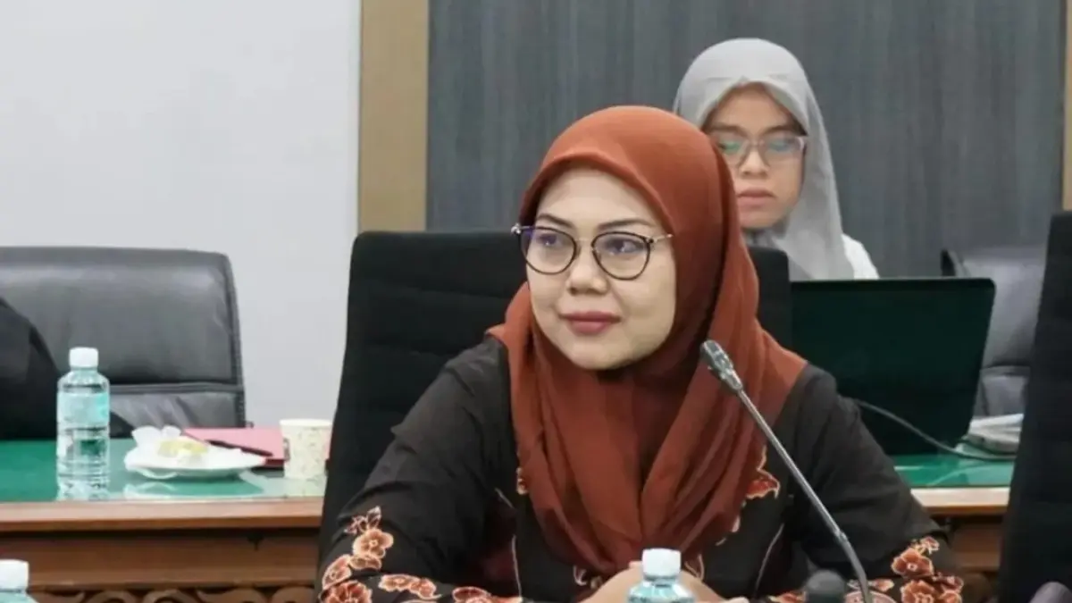 Hermin, anggota DPRD Provinsi Jawa Timur sekaligus Ketua Srikandi Laskar Sholawat Nusantara (LSN). (Dok. Hermin)