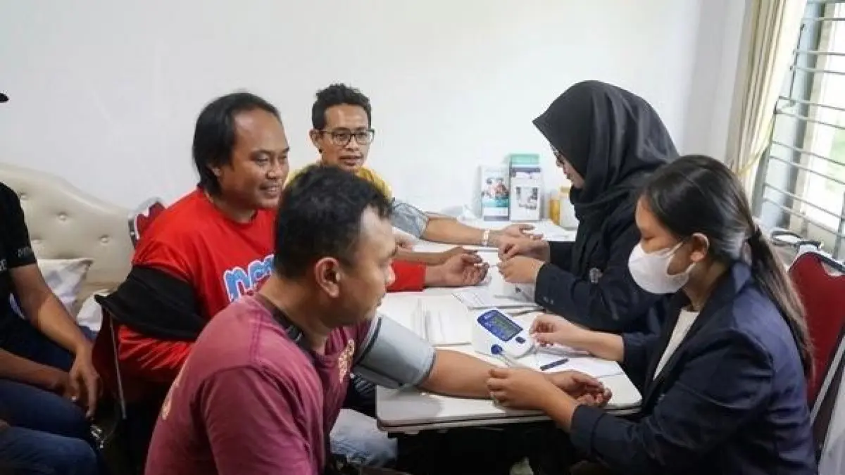 Bakti Sosial THT Untuk Pekerja PT Mitratani Dua Tujuh Sinergi dengan Fakultas Kedokteran Unej dan RSU Kaliwates