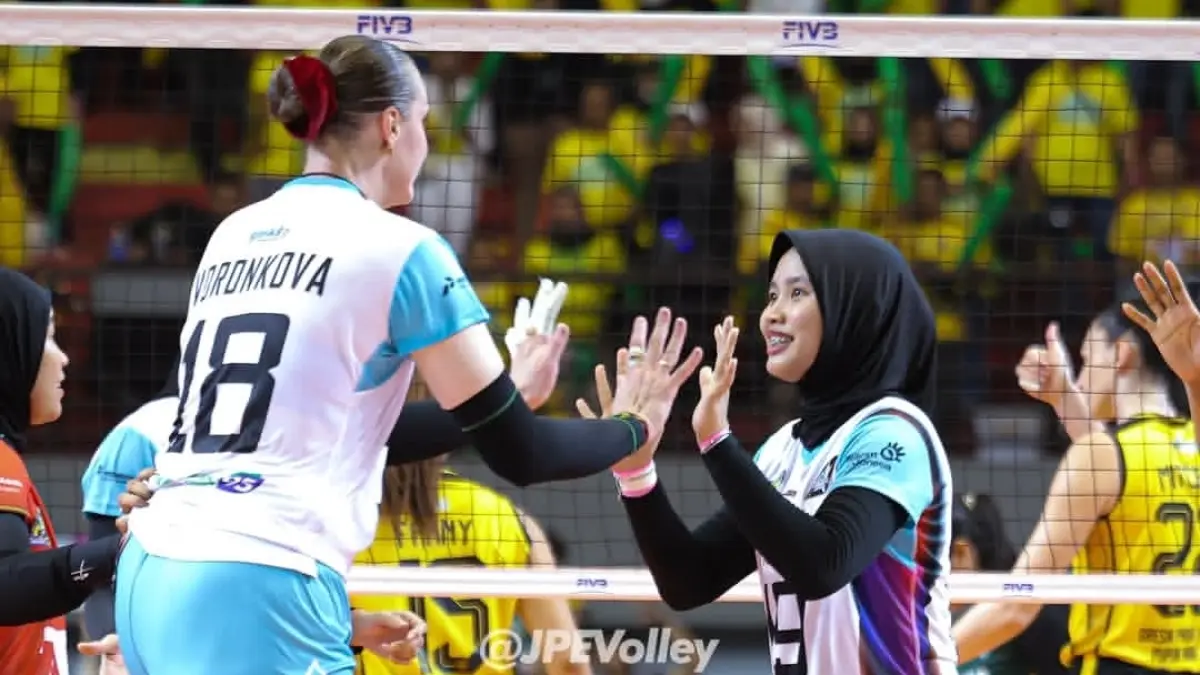 Tisya Amalia (kanan) kapten Jakarta Pertamina Enduro ungkap perjalanan selama Proliga 2026. (IG: jpevolley)