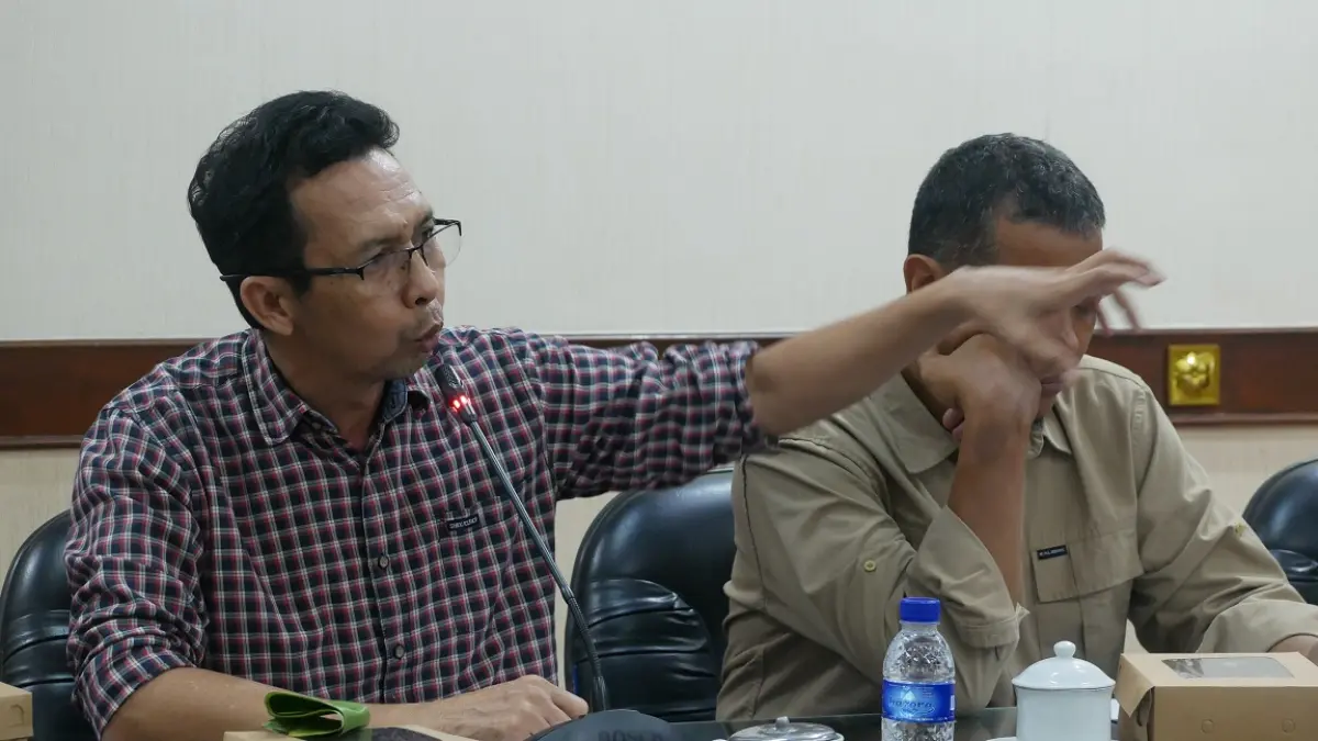 “Kalau sampai merusak atau mengubah aset pemerintah daerah, ini bisa masuk pidana.” EDY CAHYO PURNOMO, Anggota Komisi C DPRD Jember. (SIDKIN ALI/RADAR JEMBER)
