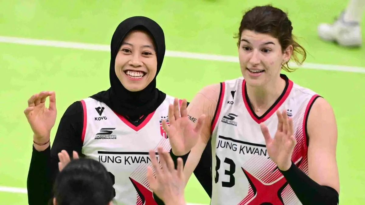 Megawati Hangestri Pertiwi dan Vanja Bukilic ketika memperkuat Red Sparks. 
