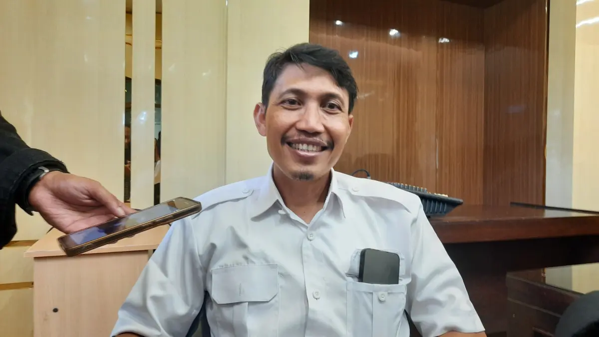 "Penyedia mobil ambulans ini memang cukup terbatas. Tidak semua pihak memenuhi kualifikasi yang ditentukan,” Sekretaris Komisi IV DPRD Bondowoso, Abdul Majid (FAQIH/RJ)