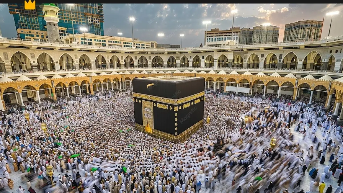 Ilustrasi jamaah haji saat melakukan tawaf (ft:freepik)