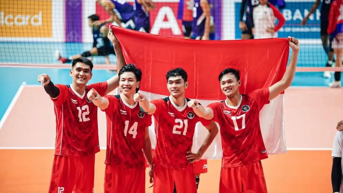Dari kanan Rivan Nurmulki, Farhan Halim, Doni Haryono dan Agil Angga Anggara pemain yang dipanggil PBVSI untuk mengikuti Pelatnas. (IG: rivannurmulki)