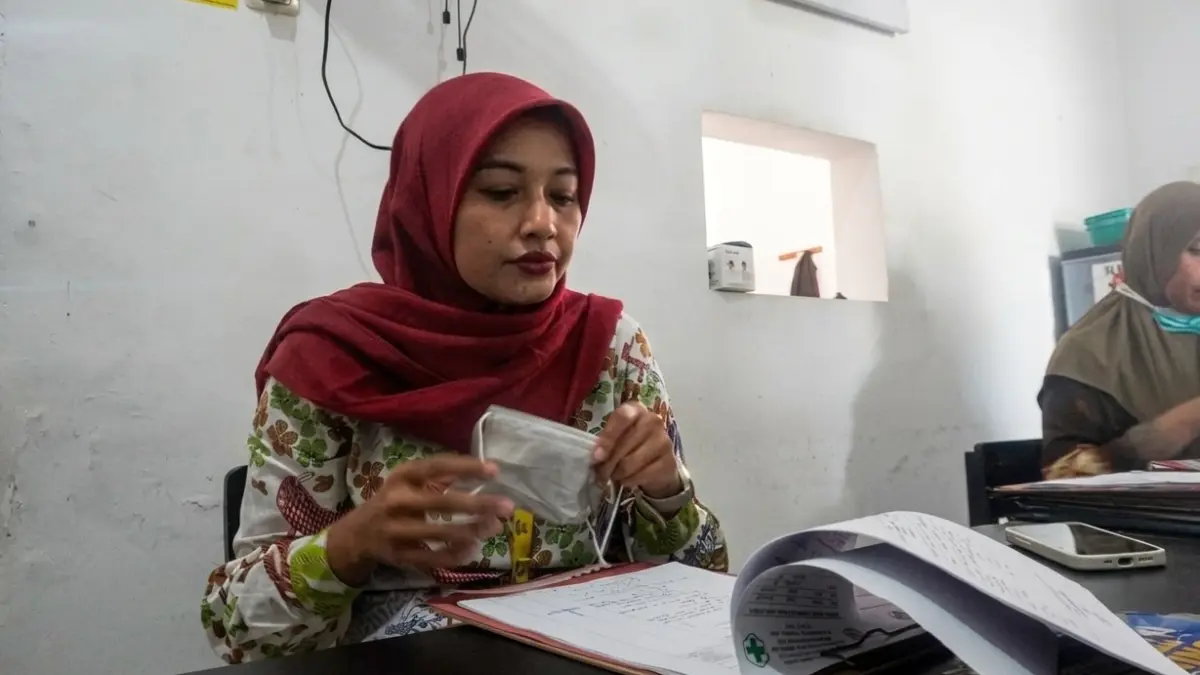 “Kemungkinan karena adanya bakteri. Bisa parasit atau bakteri atau apa saja." dr SENDY DWI PERTIWI, Dokter UGD Puskesmas Kaliwates. (SIDKIN ALI/RADAR JEMBER)