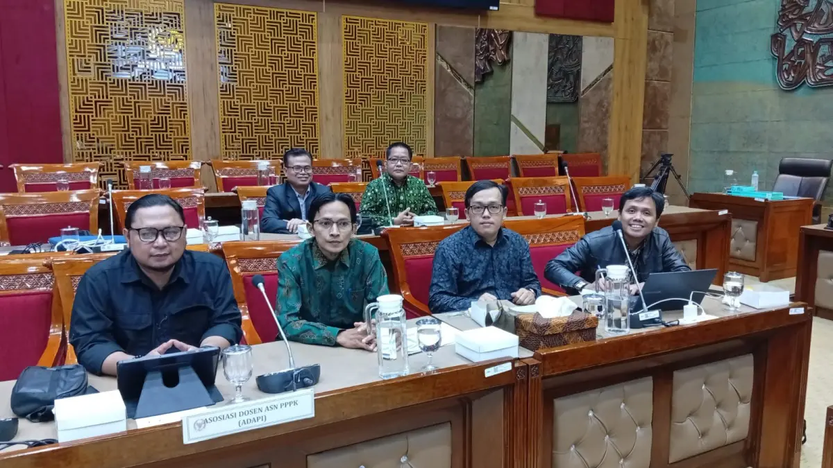 Perjuangkan kejelasan status dosen PPPK dalam RDPU bersama Komisi X DPR RI di Gedung Nusantara I, Senayan, Rabu (20/5) (ADAPI)&nbsp;