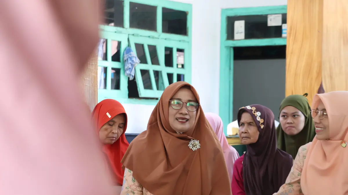 Lebih Dekat dengan Warga Karangmluwo, DWP UIN KHAS Jember Sambut Idul Adha (HUMAS UIN KHAS JEMBER)