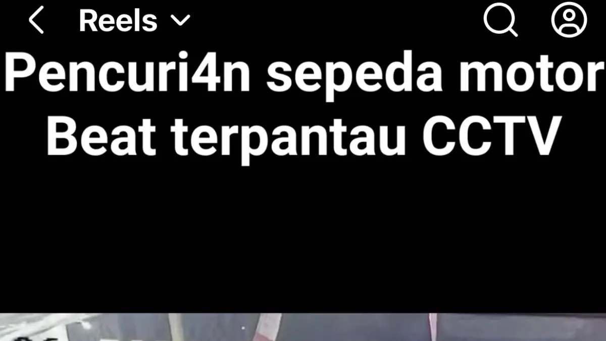 Tangkap layar pelaku curanmor saat beraksi di Alfamrt Klakah